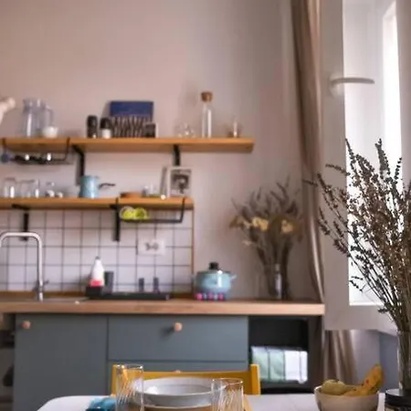Lovely Loft W Patio & Garden Appartement
